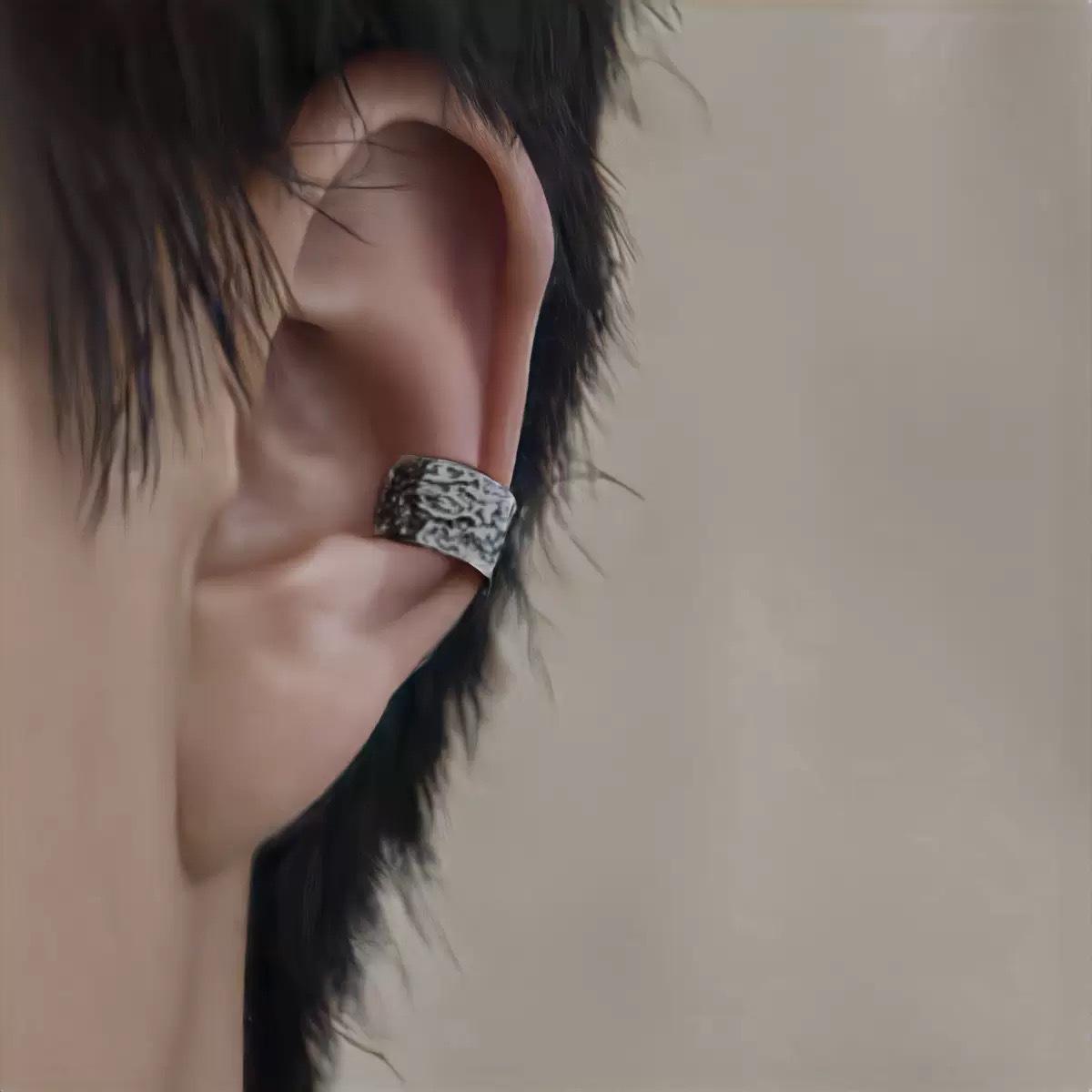 Безболезненная мужская серьга-кафф: Винтажный шик, нишевый дизайн, не требует пирсинга