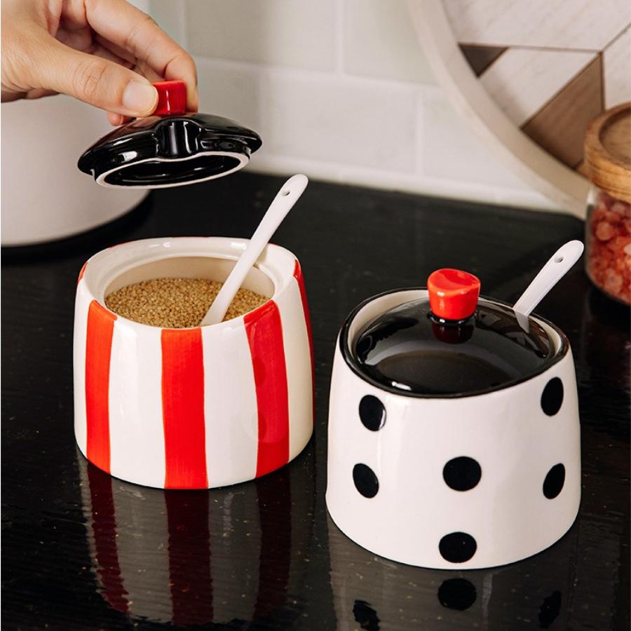 Retro Polka Dot Stripe Ceramic Spice Jar with Lid Spoon Cute Kitchen Seasoning Storage Container Home Countertop Sugar Salt Jar