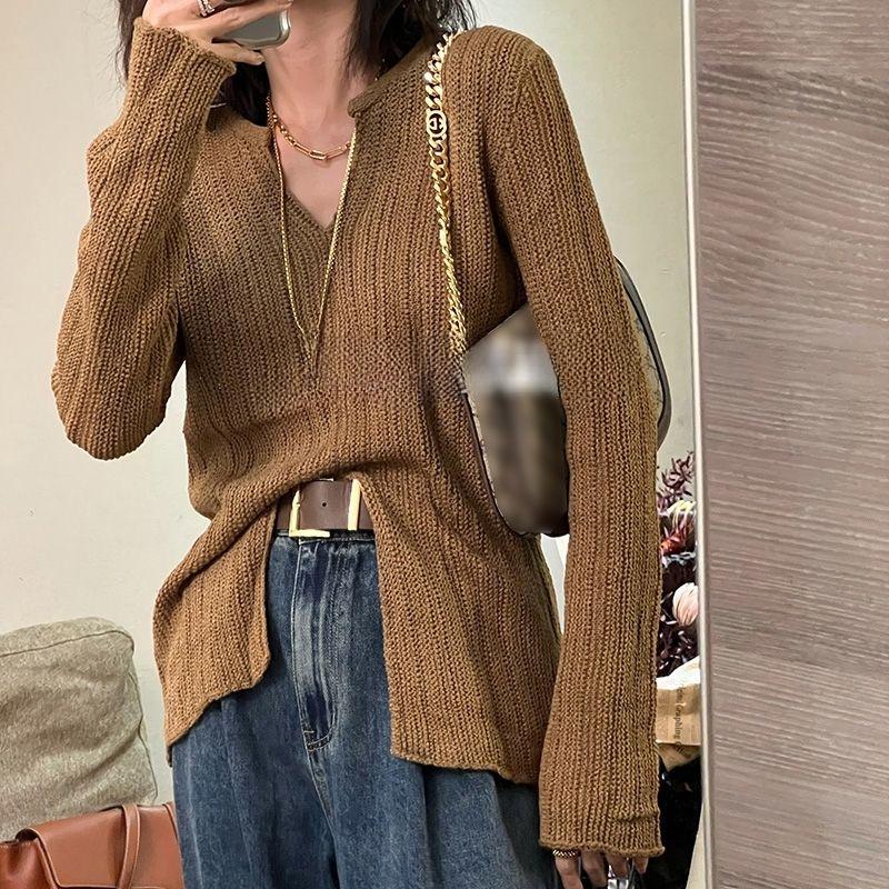 

Французский вязаный свитер с V-образным вырезом и длинными рукавами. Уникальная и красивая основа свитера с верхом под ним. XL кофейный