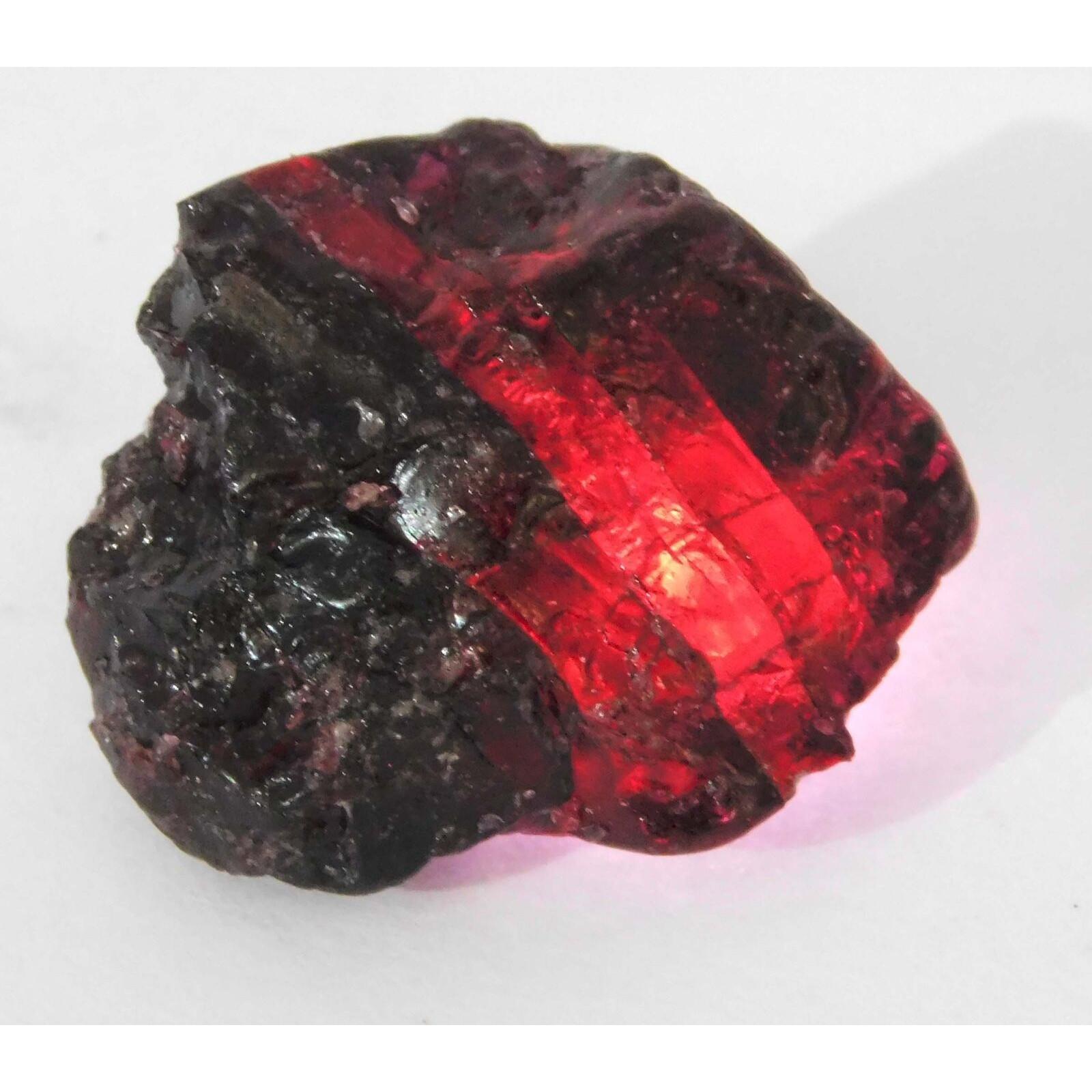 

99 Ct Earth Mined CERTIFIED NATURAL Red RUBY Huge Uncut Rough Loose Gemstone 22.9 mm approx червоний