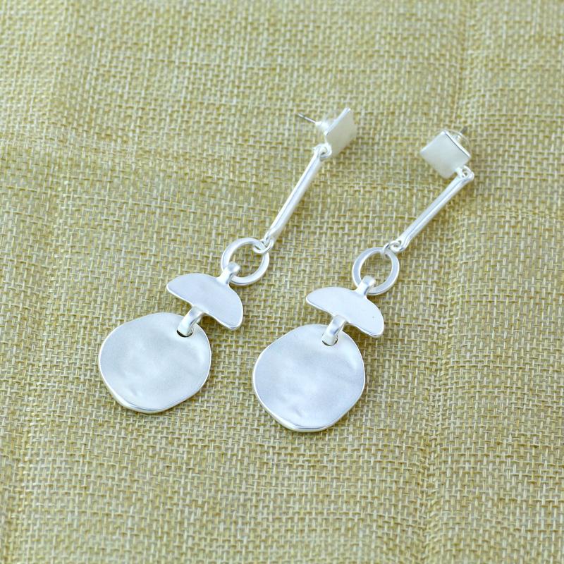 

Модные индивидуальные нерегулярные листовые серьги, серьги из гальванического сплава Ид аль-Фитр Лассер Байрам серебряный