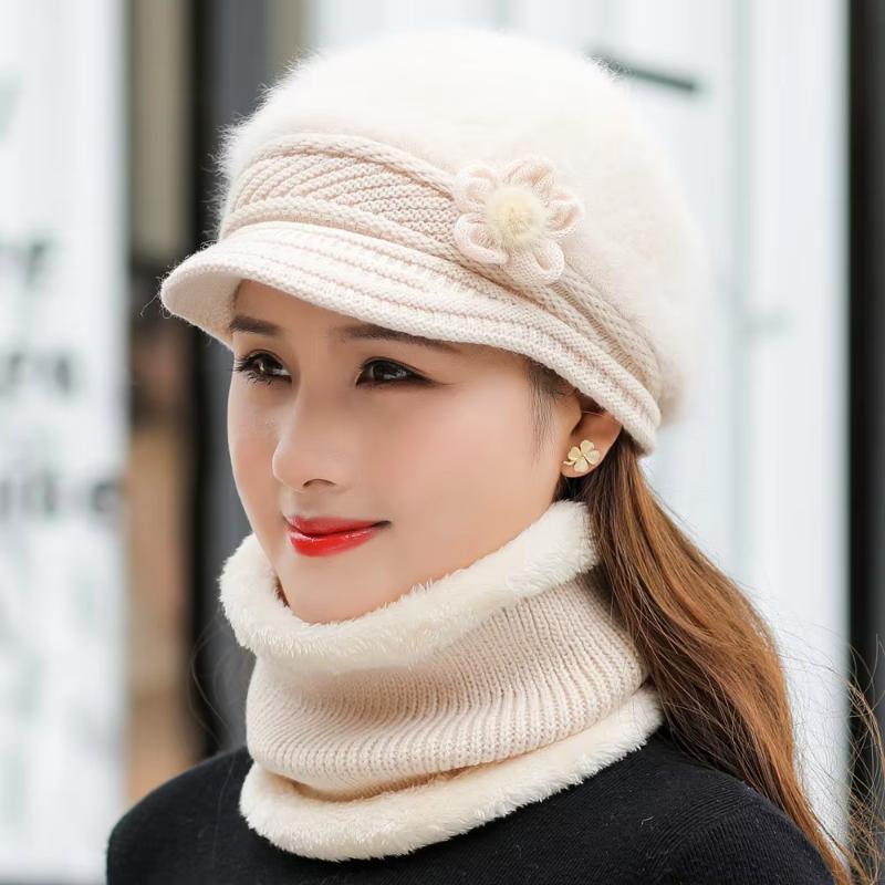 

New Women Winter Hat Keep Warm Cap Add Fur Lined Hat & Scarf Warm Set Fashion Hat For Women Casual Faux Fur Flower Knitted Hat бежевий
