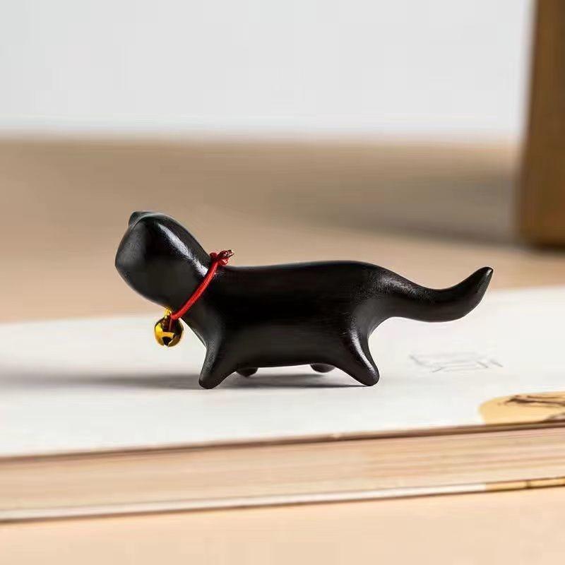 Mini Natural Wood Cat Dog Miniatures Hand-Carved Wooden Puppy Kitty Figures Room Decor Home Decoration Accessories