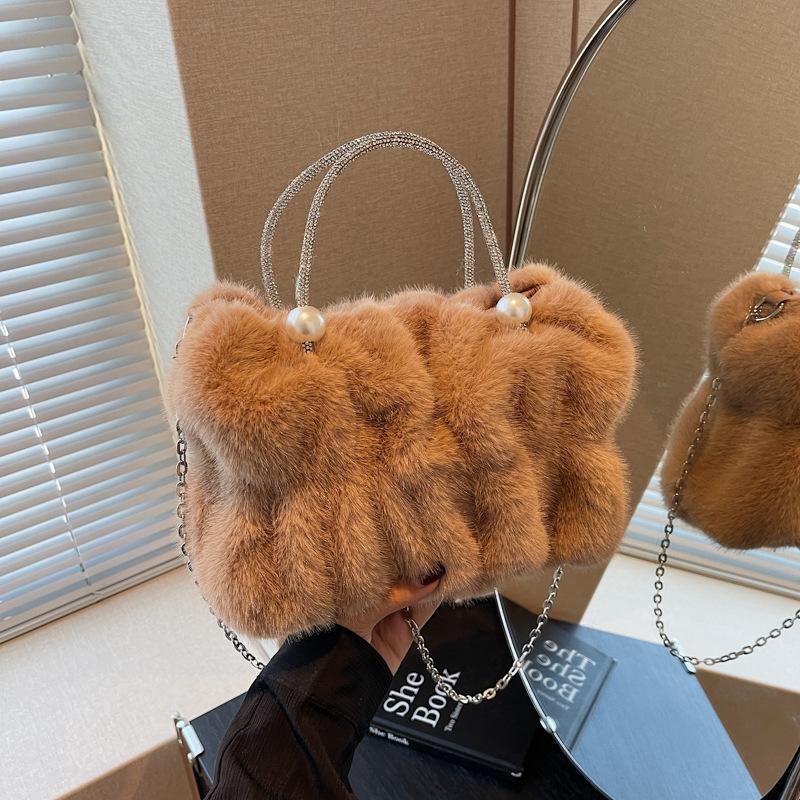 

Портативна плюшева невелика жіноча сумка 2024, нова модна вовняна сумка, осінь і зима, елітна сумка на ланцюжку хакі