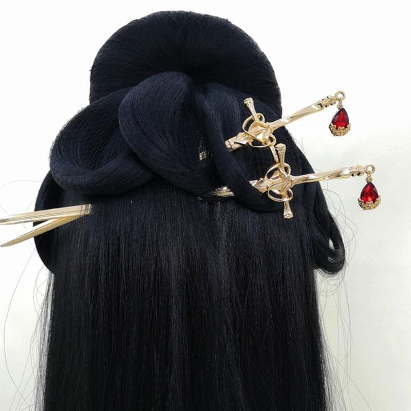Fashionable Chinese Swords Tassels Hair Jewerly Accessories Decoration for Women Featuring Gold and Silver Finishes