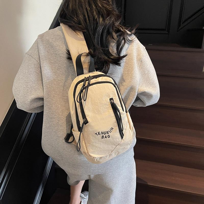 Leichte Umhängetasche mit großer Kapazität Damen-Schultertasche Student Brusttasche
