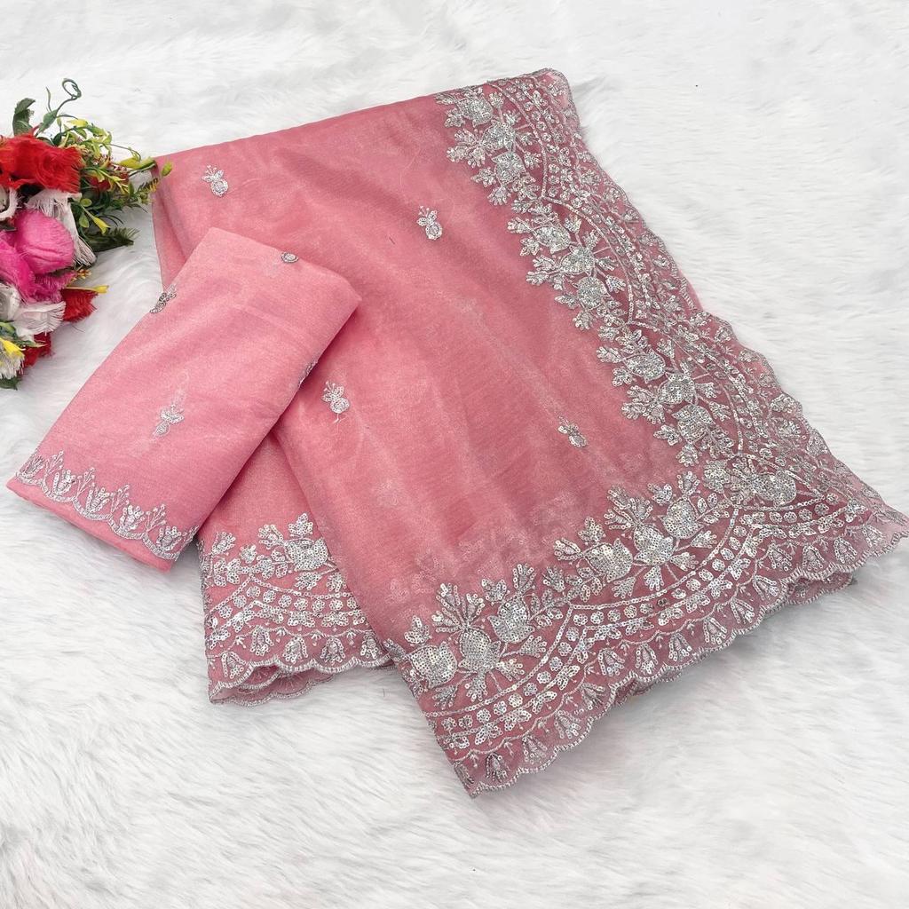 Weiche Stoffe mit Stickerei c Pallu-Arbeit mit Cutwork-Bordüre Sari