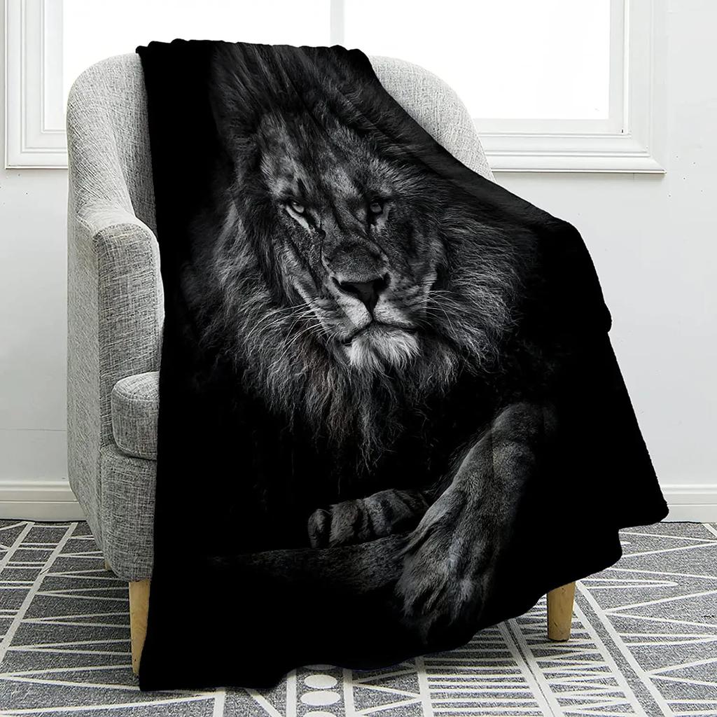 Lion Flannel Throw Blanket Wild Animals Pattern Blanket King Queen Size for Bed Sofa Couch Decor Super Soft Lightweight Gift