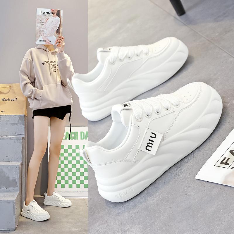 Little white shoes women's Korean version spring 2025 new student platform versatile cute casual sports board shoes tide A05