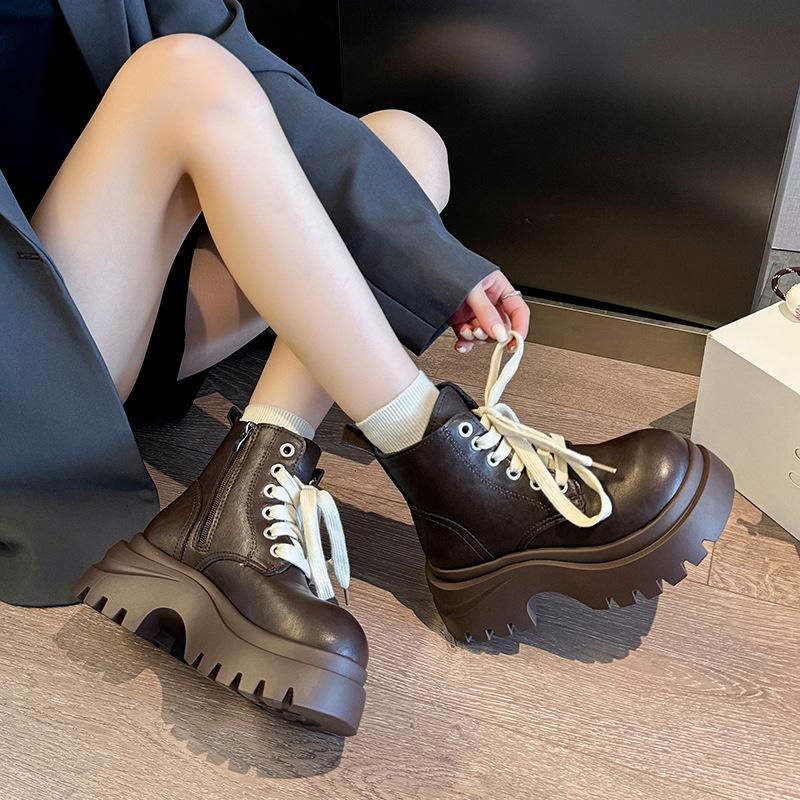 Platform Martin boots women's 2025 new autumn low tube platform thick heel Maillard British style fashion versatile short boots