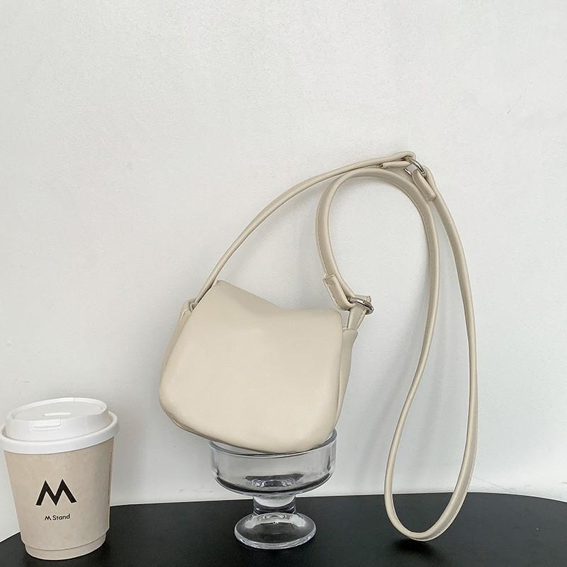 

New Clamshell Red Cross-body Small Bag Women With All-matching High-end Pu Soft Leather Students Simple Mini off білий колір