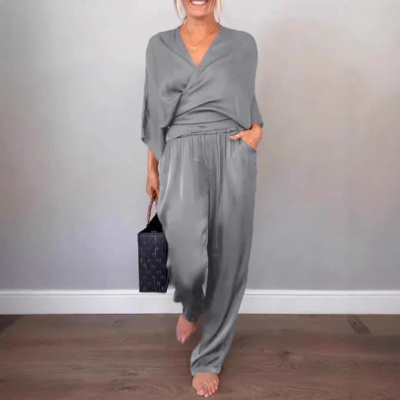 

Dark Grey V Neck Short Sleeve Top and Wide Leg Pants Two Piece Set S серый