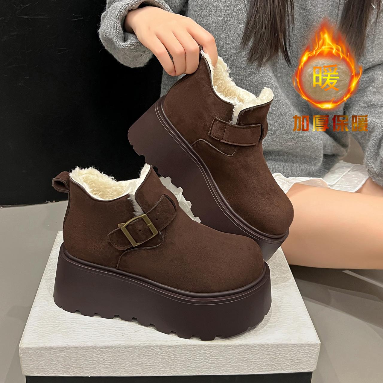 

Women s Large Size Soft Elastic Winter Warm Cold Padded Snow Boots Non-slip Wear Outdoor Leisure Sports Cotton Boots Fur Shoes 40