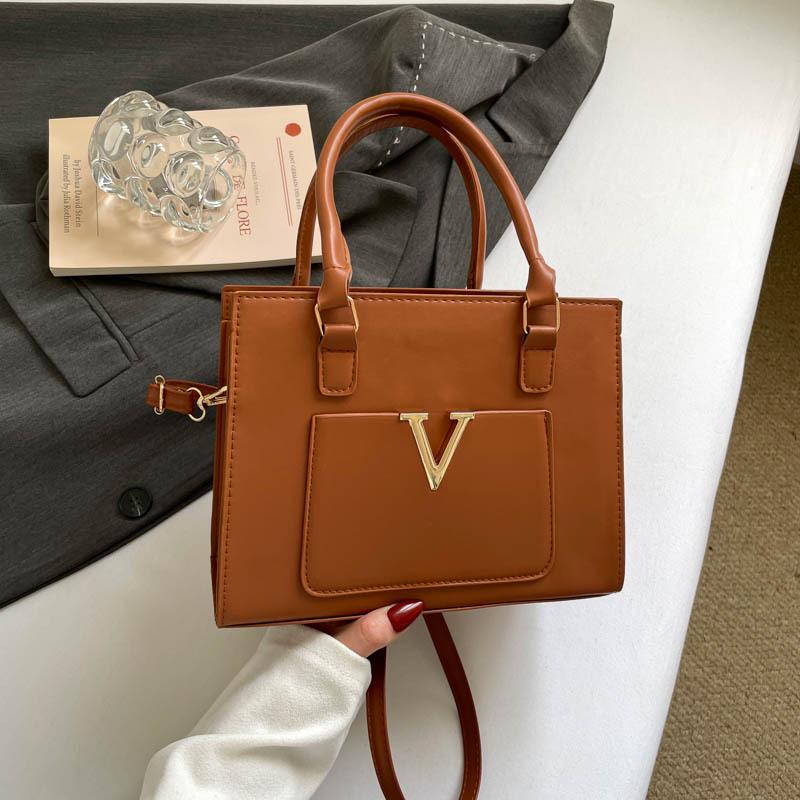 Summer 2026 Women's Embossed Letter Tote: European & American Fashionable Versatile Handbag/Shoulder Bag