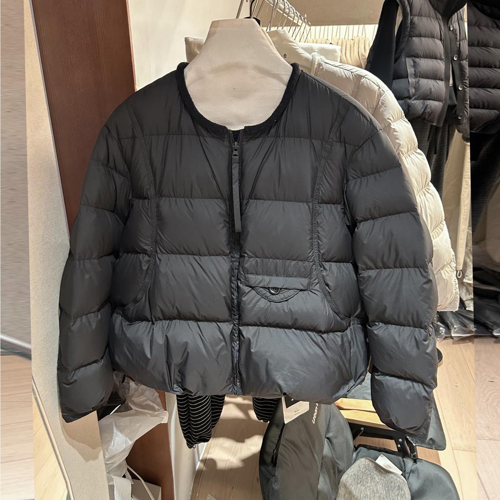 Autumn and Winter New Light and Simple Down Jacket Women's Short Fashion Casual Round Neck Loose White Duck Down Jacket Tide