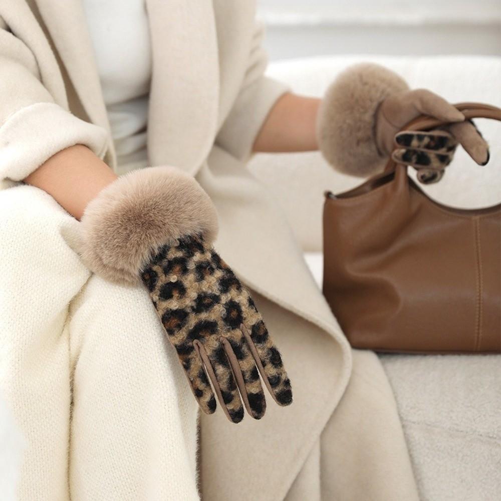 Touch Screen Leopard Print Gloves Keep Warm Winter Gloves Fashion Women's Gloves Winter