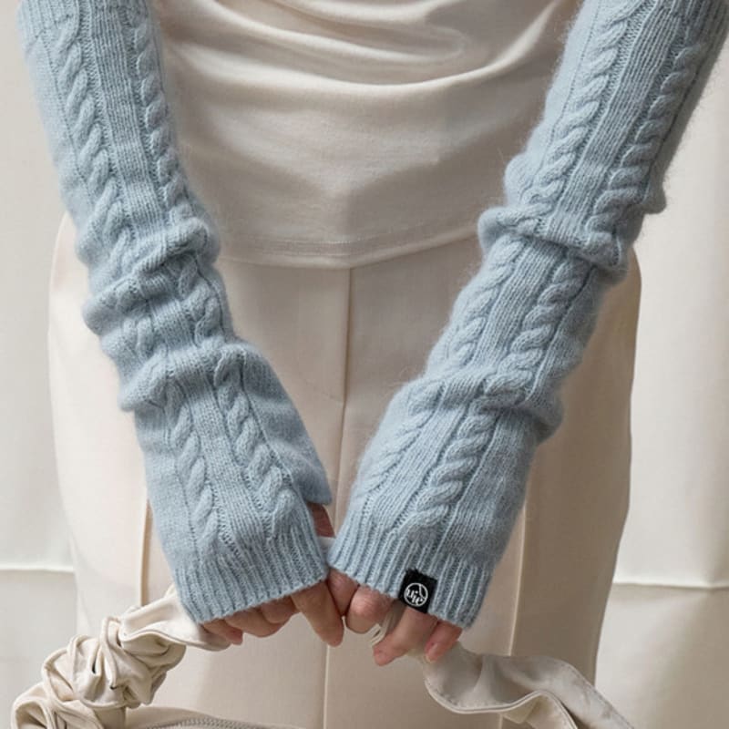 Ouie Wool Blend Cable Long Warmer Baby Blue OU1434