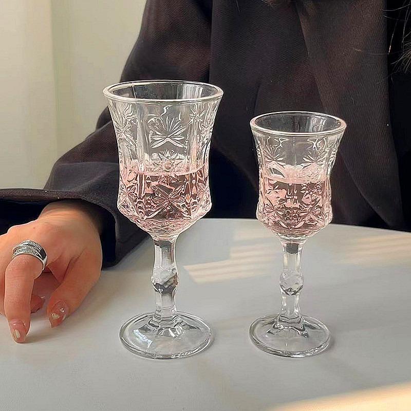 Cute Transparent High Cup with Large Opening, Simple Red Wine Embossing, Champagne Cold Drink, Simple and Fashionable