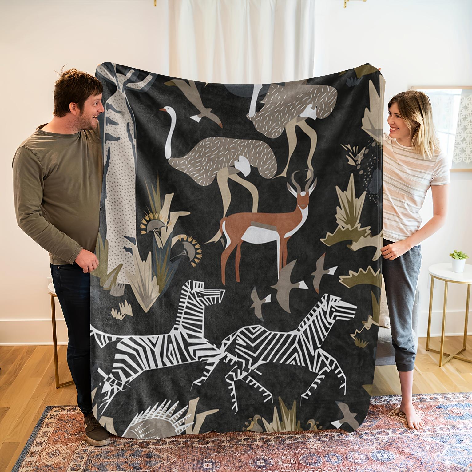 1pc Cozy Wildlife Fleece Blanket - Soft Breathable 100% Polyester with HD Digital Print African Safari Animals (Zebra, Lion, Gir 130x150cm51x59in