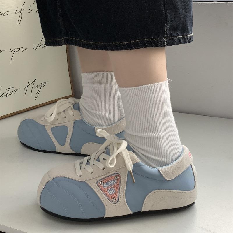 Round head strap flat bottom women's new autumn casual fashion with skirt soft baseplate shoes tide