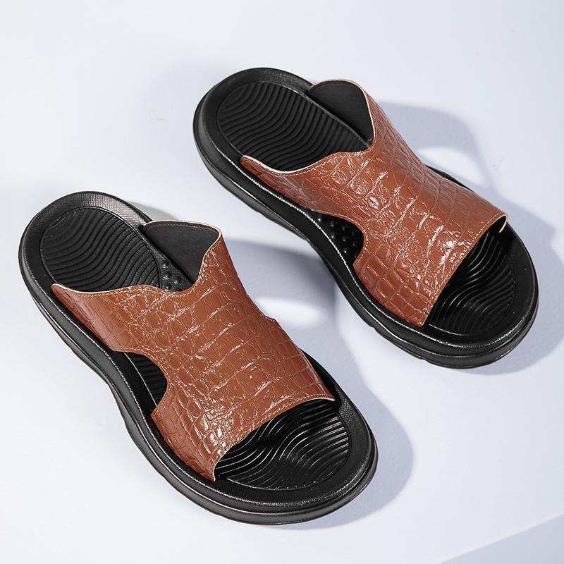 Fashion Fashion Outdoor Thick Soled Designer Men Slippers Leather Breathable Cool Ultralight Summer Men Non Slip Comfort Beach Slippers