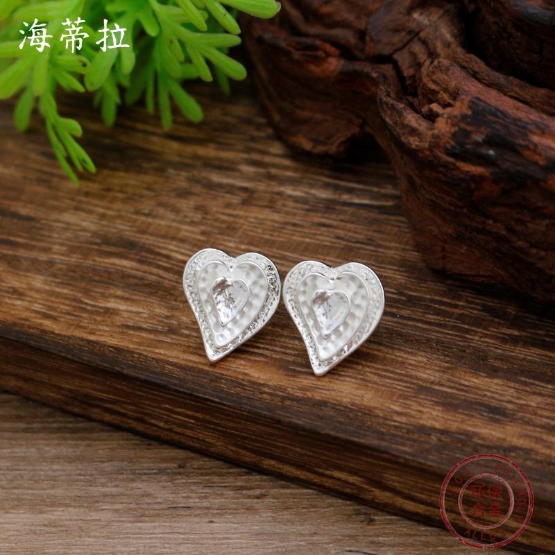 New Enamel Color Heart Stud Earrings Pendant Set, Women's Simple and High-end Silver Love Necklace Earrings.