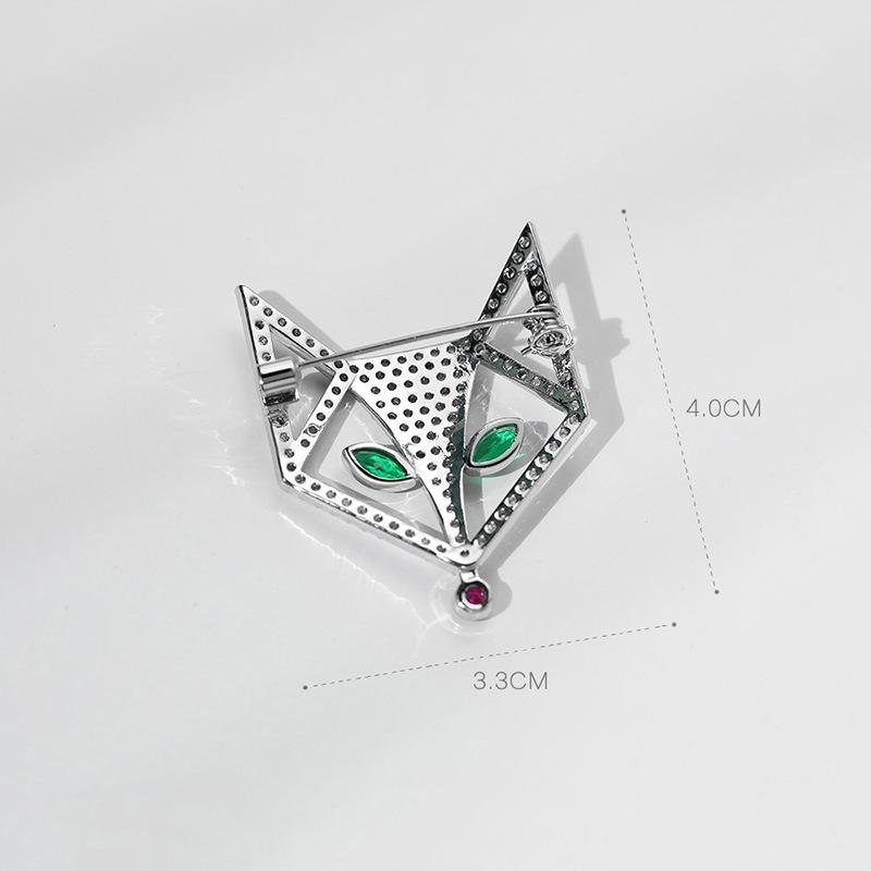 Zirconia Fox Mask Brooch: Luxury, Versatile, Elegant High-End Cardigan Pin Accessory.