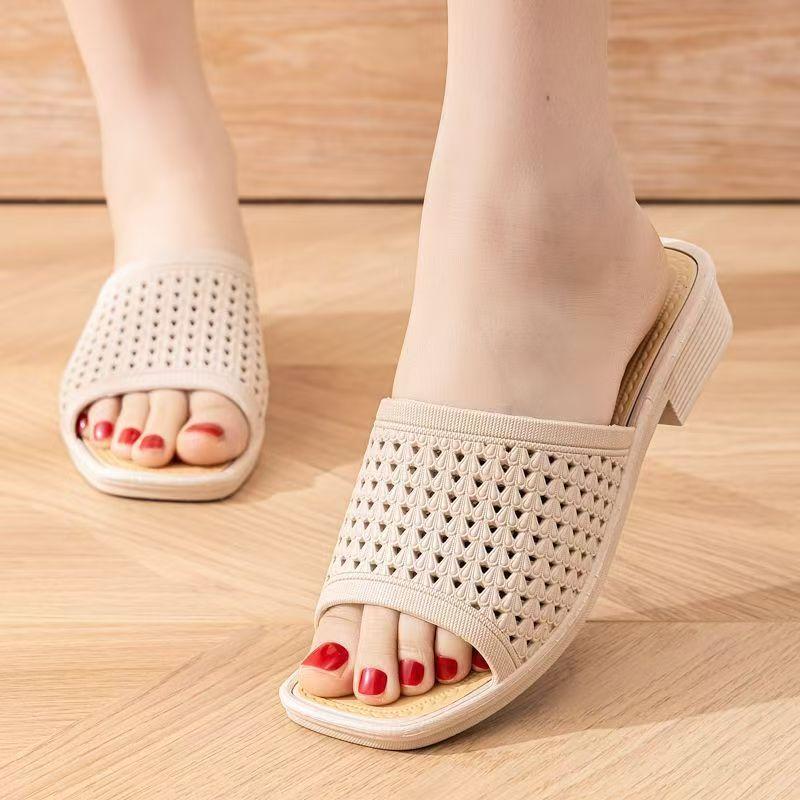 Women's Summer New Open Toe Low Heel Slippers Injection Molding Soft Sole Non Non Hollow Out Home Slippers Outdoor Beach Slipper