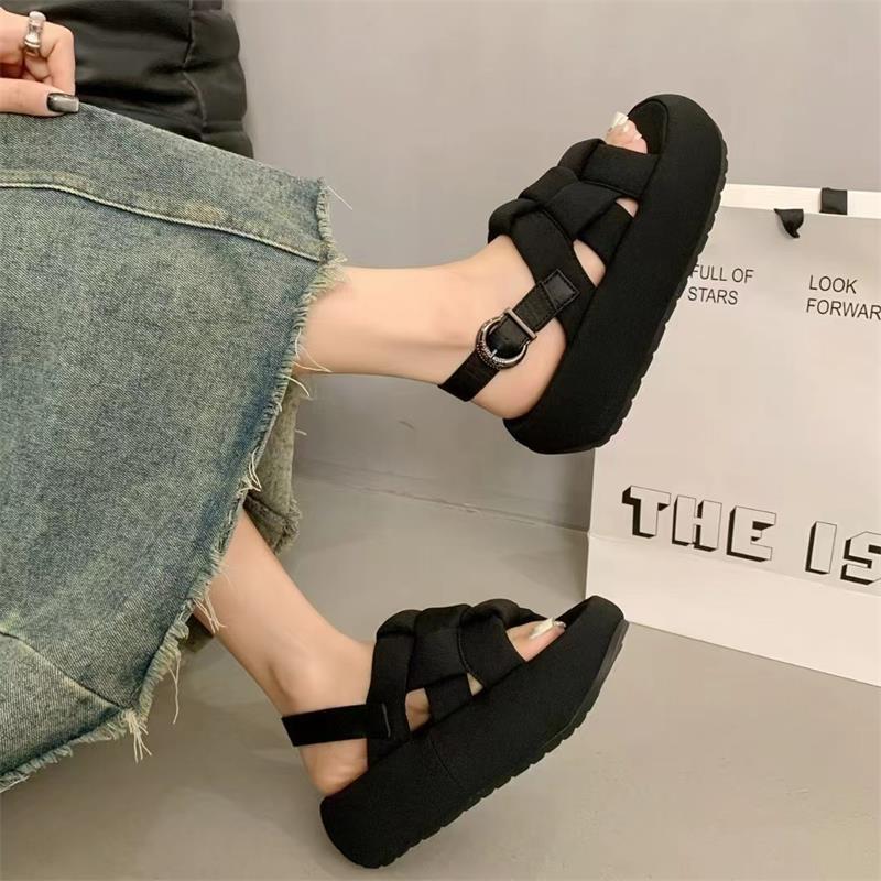 Sandals women's 2025 new summer popular versatile woven beautiful small thick-soled casual beach Roman shoes