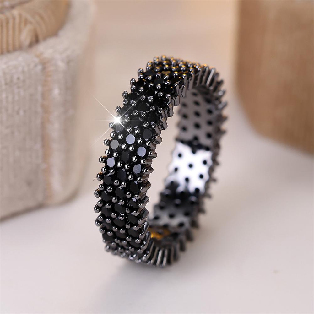 Cute Round Stone Black White Green Zircon Rings For Women Vintage Black Metal Gold CopperColor Ring Wedding Jewelry Bridal Gift