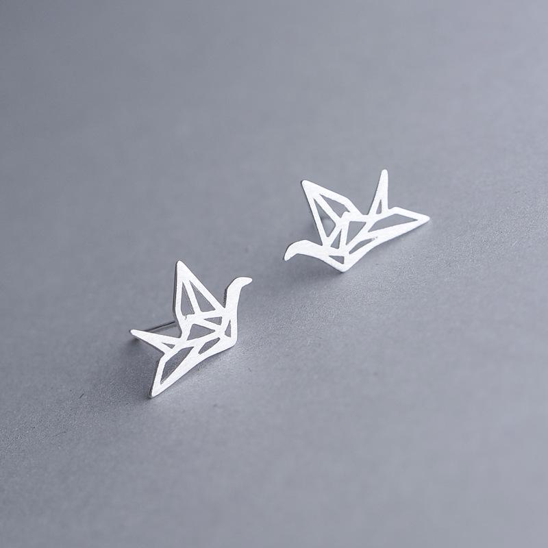 

Elegant Simple 925 Sterling Silver Jewelry Personality Paper Crane Smooth Anti-allergic Exquisite Popular Earrings ED094 серебряный
