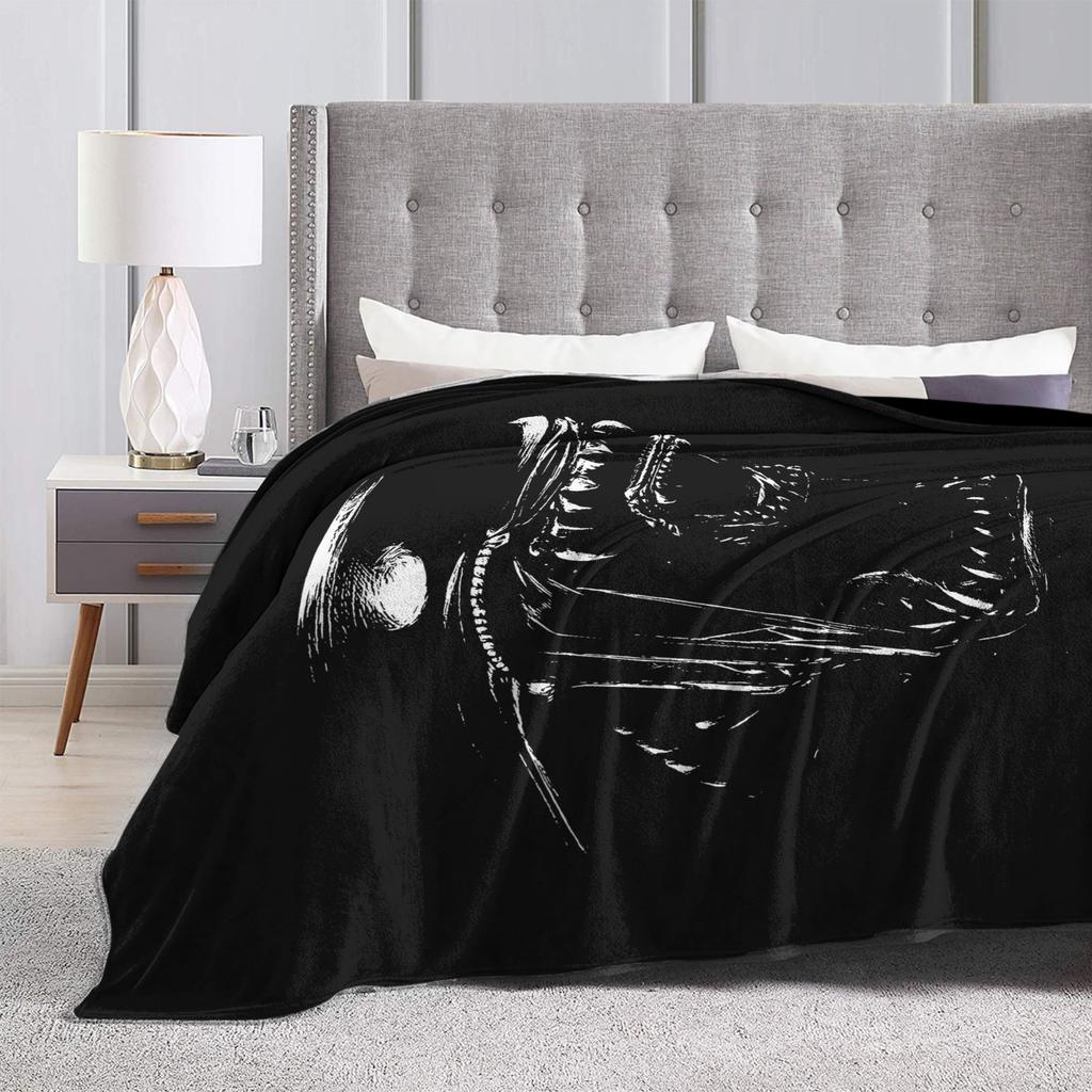 Alien Movie Xenomorph Blankets Flannel Autumn/Winter Portable Super Soft Throw Blankets for Sofa Office Rug Piece