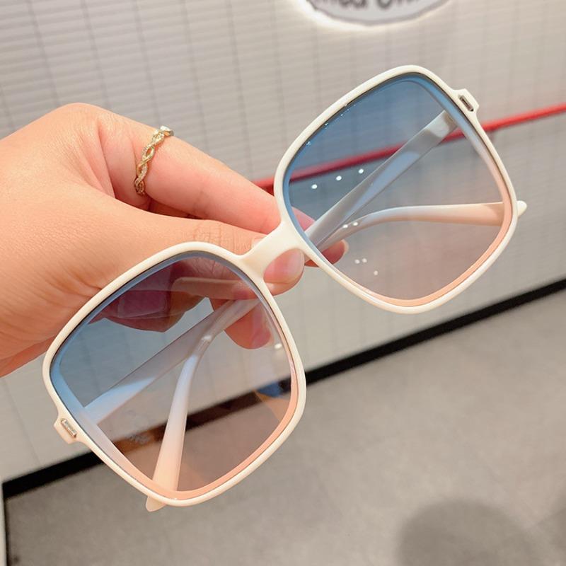 New Gradient Jelly Colored Sunglasses Women's Large Frame Square Rice Nail Sun Glasses Trendy Versatile Glasses UV400 Eyewear
