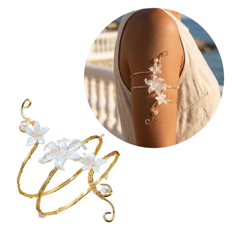Floral Arm Cuff Bracelet for Women, Open Alloy Armlet with Gold Tone Finish and White Flower Details for Vacation Outfits, Festival Looks and Party