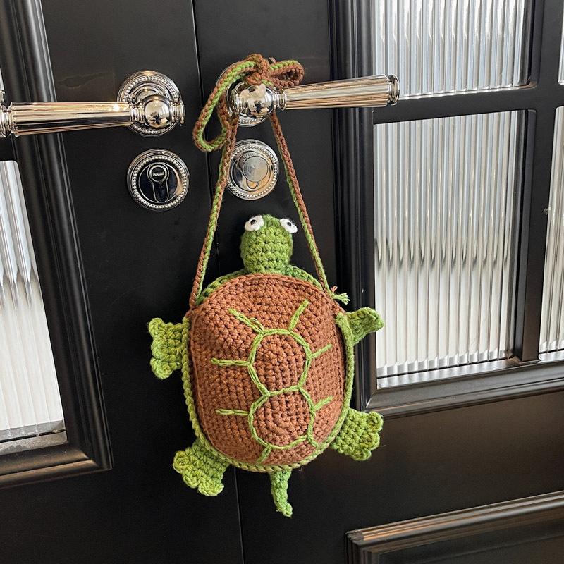 2025 Autumn and Winter New Bag Parent-child Cartoon Turtle Finished Product Hand-crocheted Mobile Phone Bag Wool Woven Shoulder Bag