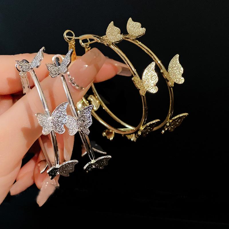 Trendy Metal Butterfly Round Hoop Earrings for Women Vintage Metal Big Circle Dangle Earrings Geometry Statement Jewelry