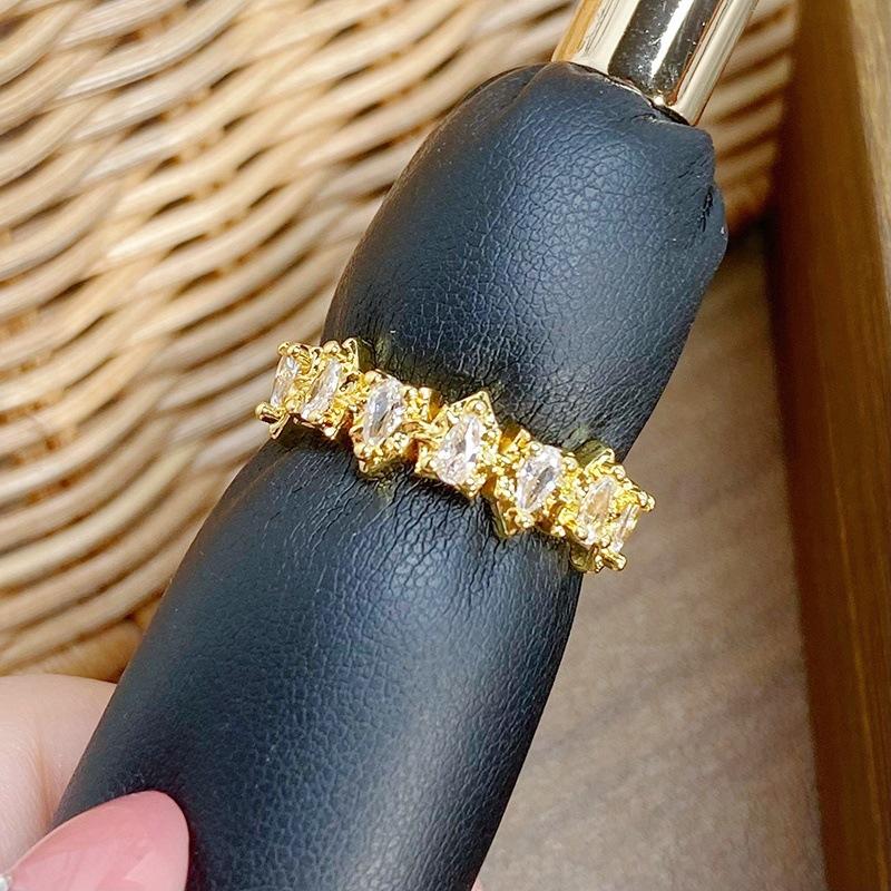 [Golden Diamond Dream] Medieval Vintage Narrow Version Full Of Diamonds Zir*****Pen Ring Geometric Super Fairy Stacked Ring