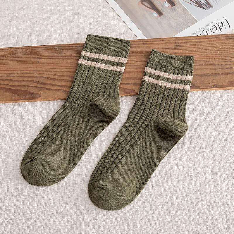 Men's Mid-Calf Socks: Breathable, Sweat-Absorbent, Trendy, Versatile Spring and Summer Footwear