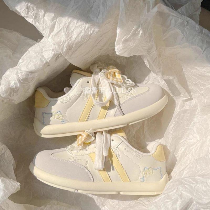 Embroidery German training shoes women's 2025 new Korean niche chic versatile board shoes ultra-light casual sports white shoes women