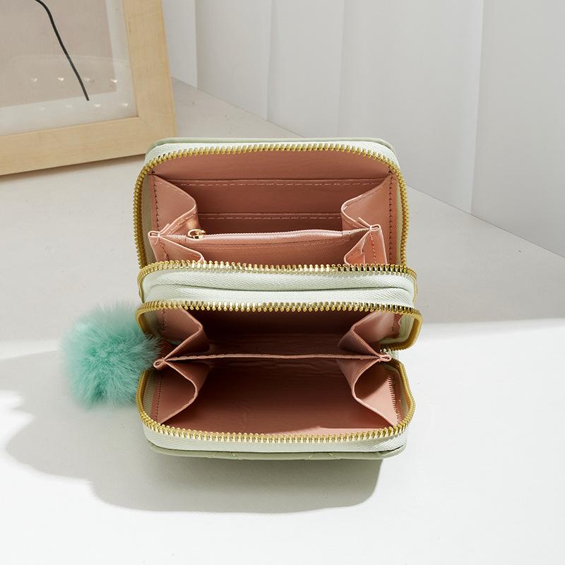 New Women's Wallet Clutch Bag, Short Change Bag, Diamond Rivet Hairball Decorative Card Bag, One Piece.