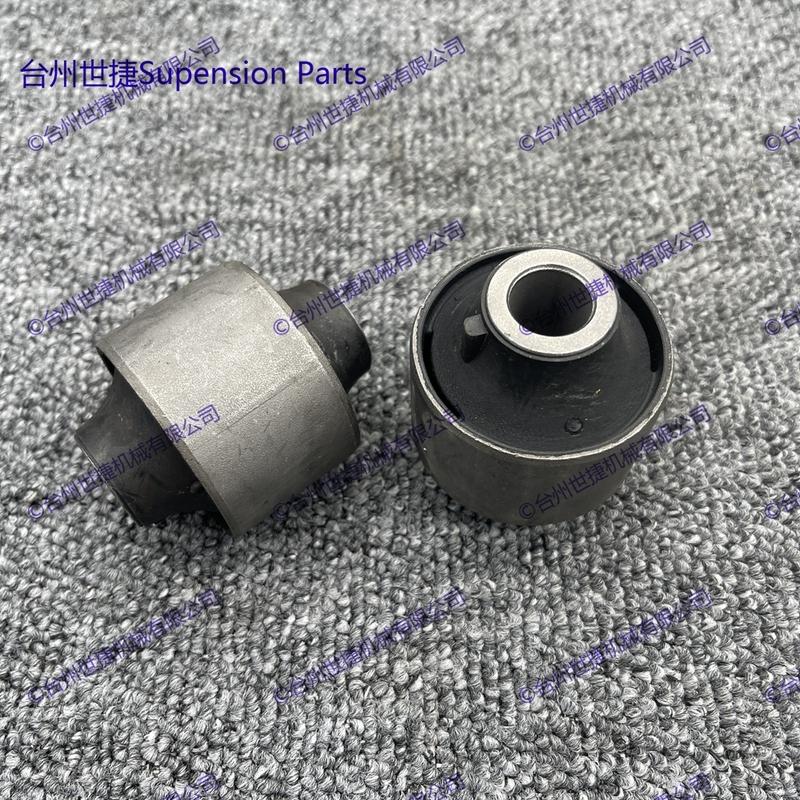 Set of 2 Front Lower Control