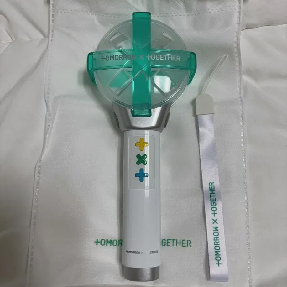 

Tomorrow X Together Лайтстик 1