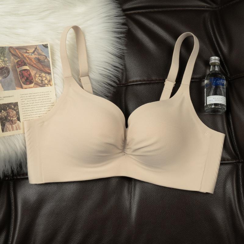 Japanese seamless underwear women gather small breasts and show large steel rims bra close breasts women's comfortable adjustment bra