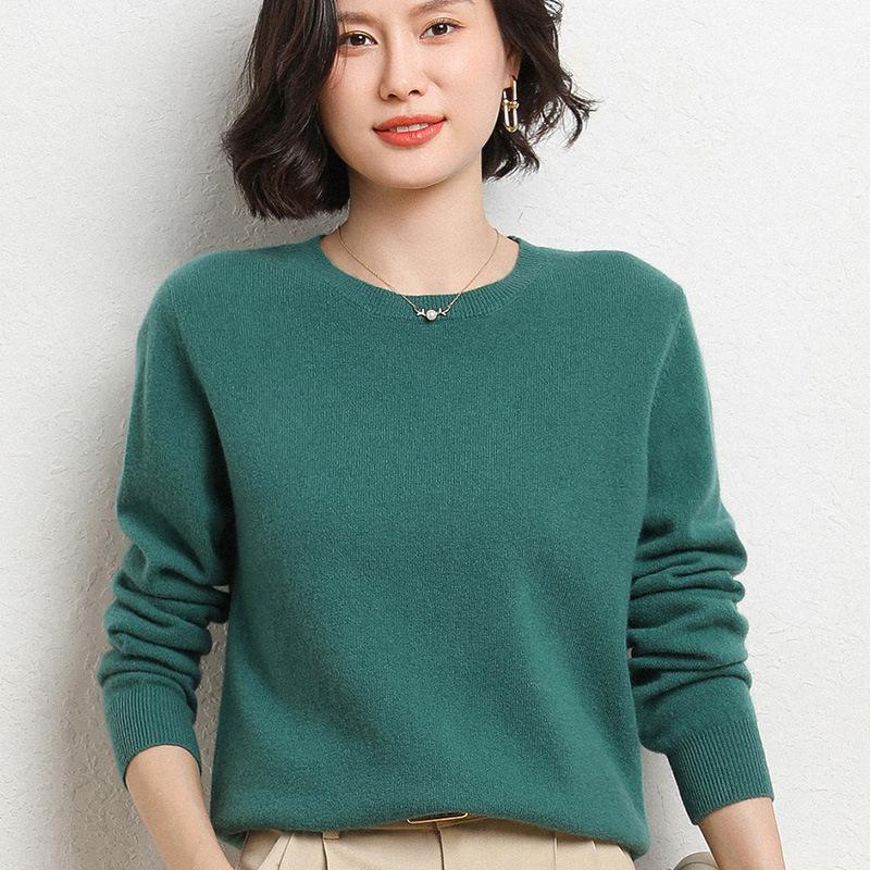 QICED Spring and Autumn Women's Pullover Knitted Sweater, Round-neck Solid Color, Fashionable and Simple Long-sleeved Base Layer