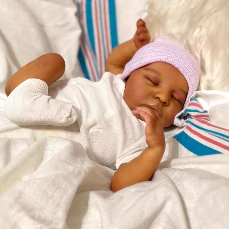 Soft 18 Inch Cloth Body Reborn Babies Dolls Levi Cute Sleeping Realistic Simulation Doll with Dark Skin 3D Painting Lifelike Rebirth Doll Kid Play Toy