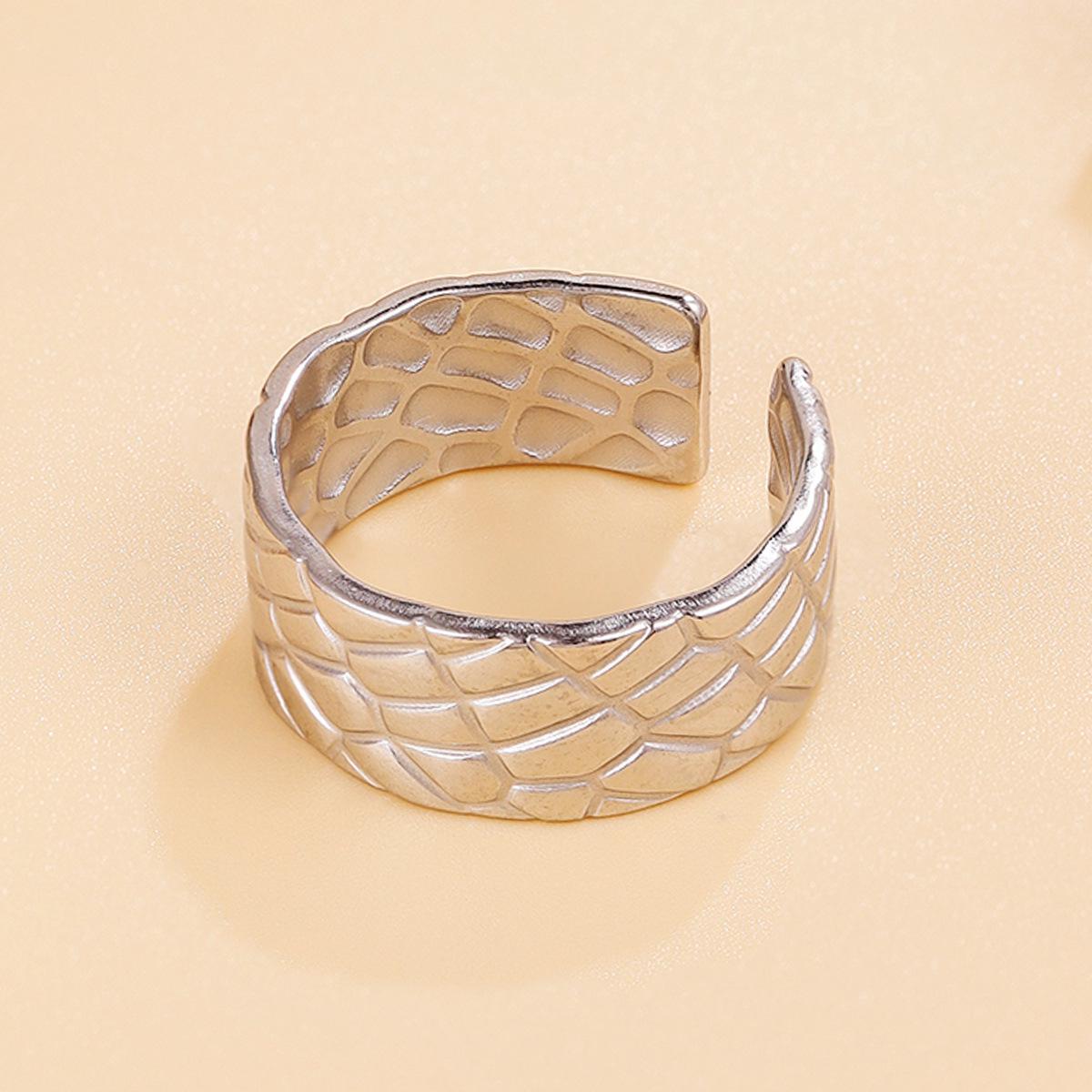 Women s Stainless Steel Geometric Irregular Texture Ring - Retro Neutral Style, Wide Adjustable
