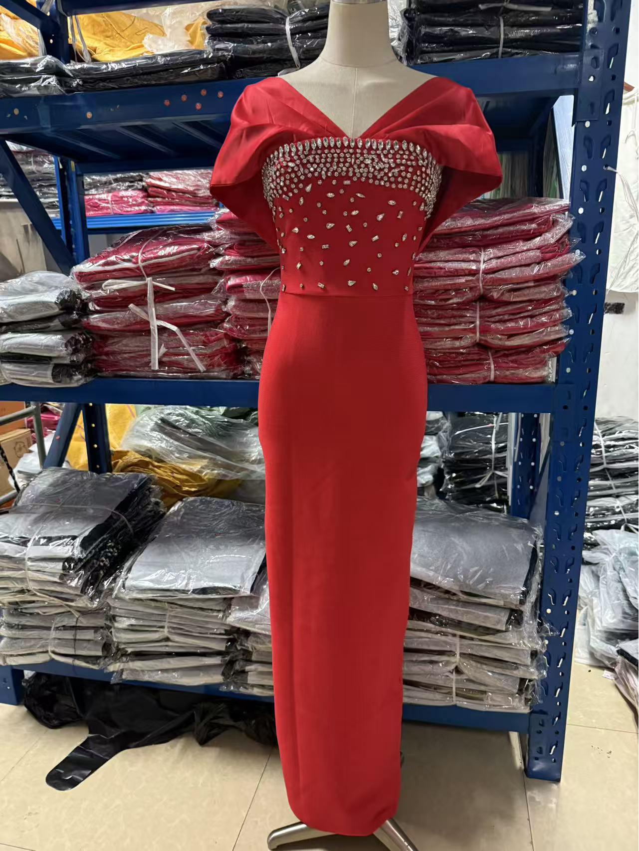 

Европейское и американское вечернее платье 2025: Сексуальное Бандажное Платье с Открытой Спинкой и Алмазными Акцентами L красный