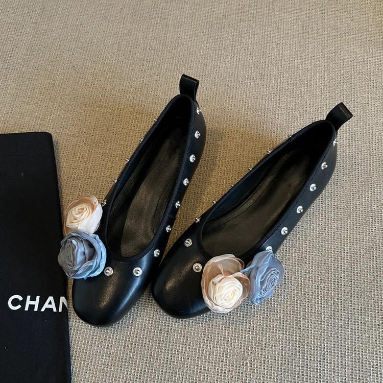 Sheepskin version~ Versatile flower rivet Mary Jane shoes one pedal shallow mouth round head flat shoes shallow mouth leather single shoes