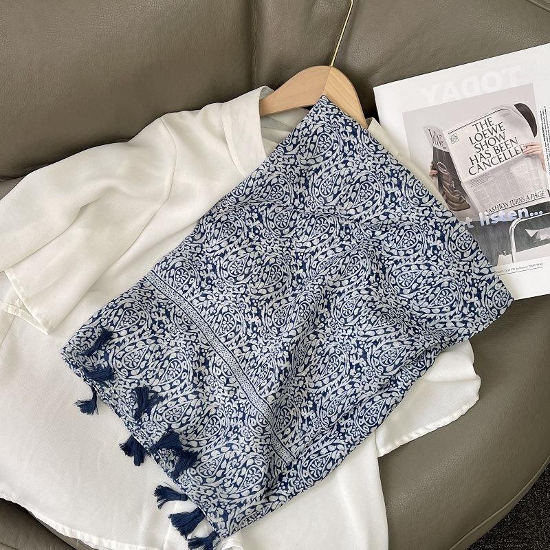 New Luxury Brand Lovely Floral Tassel Cotton Viscose Shawl Scarf Lady High Quality Soft Wrap Pashmina Stole Bufanda Muslim Hijab
