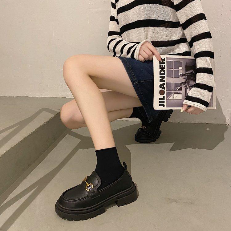 Retro college style low-heeled single shoes for women's autumn and winter new muffin simple ladyshoes black work shoes square head